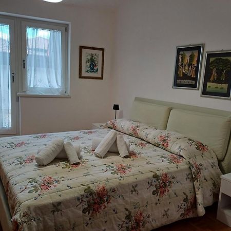 Casa Vacanze Paola Romeno Ngoại thất bức ảnh