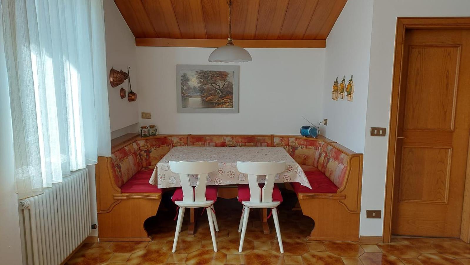 Casa Vacanze Paola Romeno Ngoại thất bức ảnh